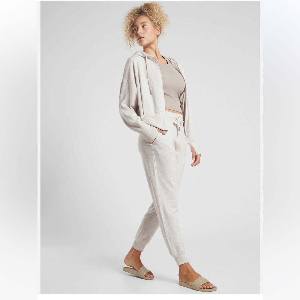 Athleta Balance Jogger Pant - Picture 4 of 15